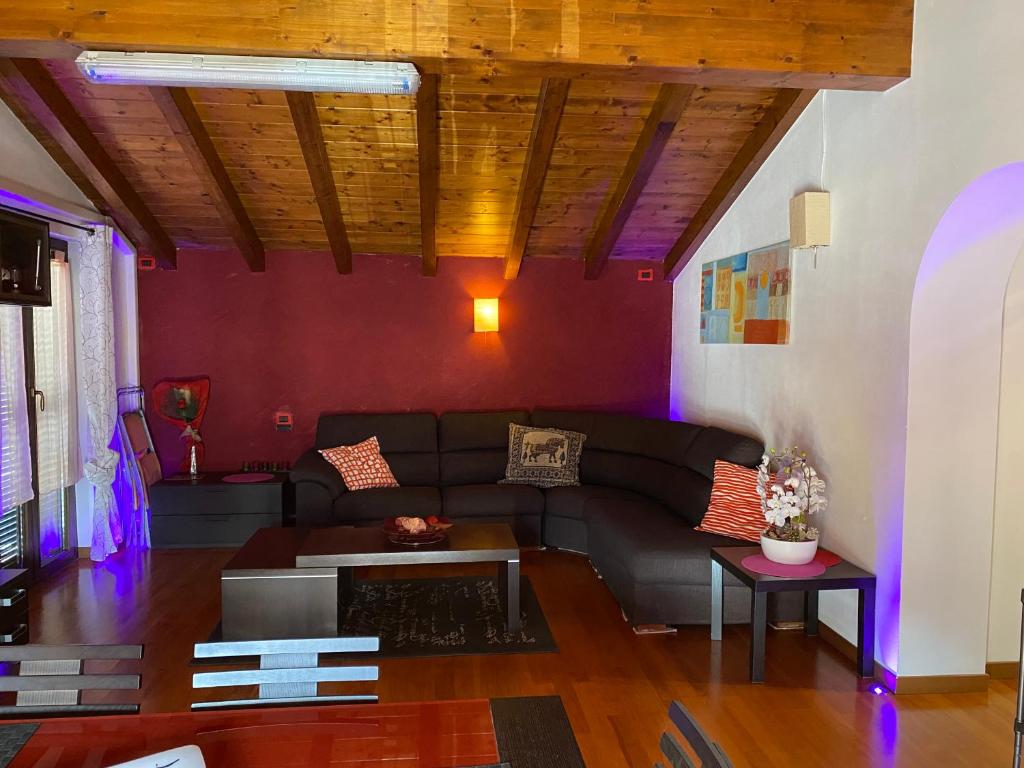 Interno Casa Mauro – soggiorno